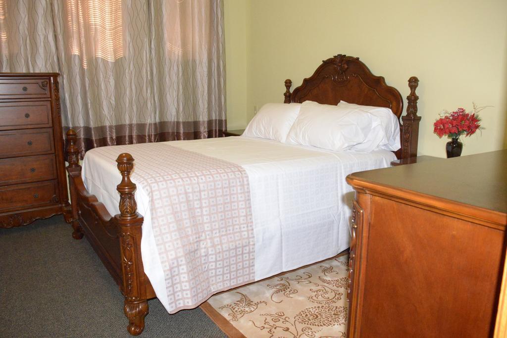 Smile Back B&B Торонто Стая снимка
