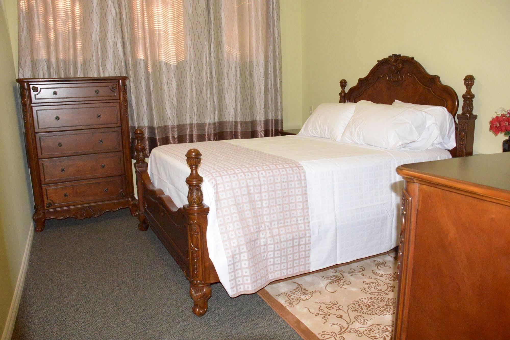 Smile Back B&B Торонто Екстериор снимка