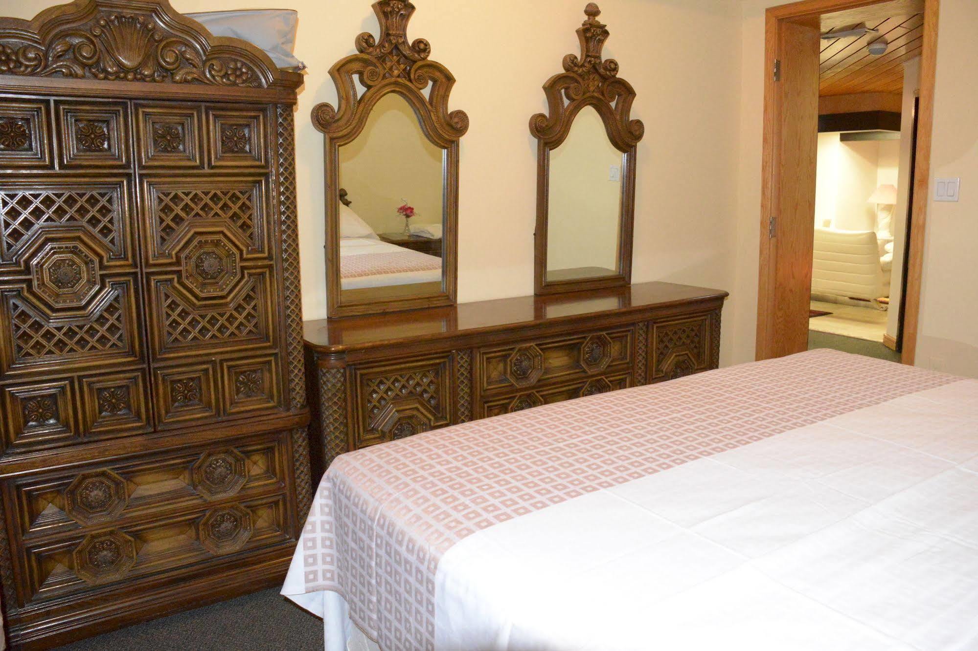 Smile Back B&B Торонто Екстериор снимка